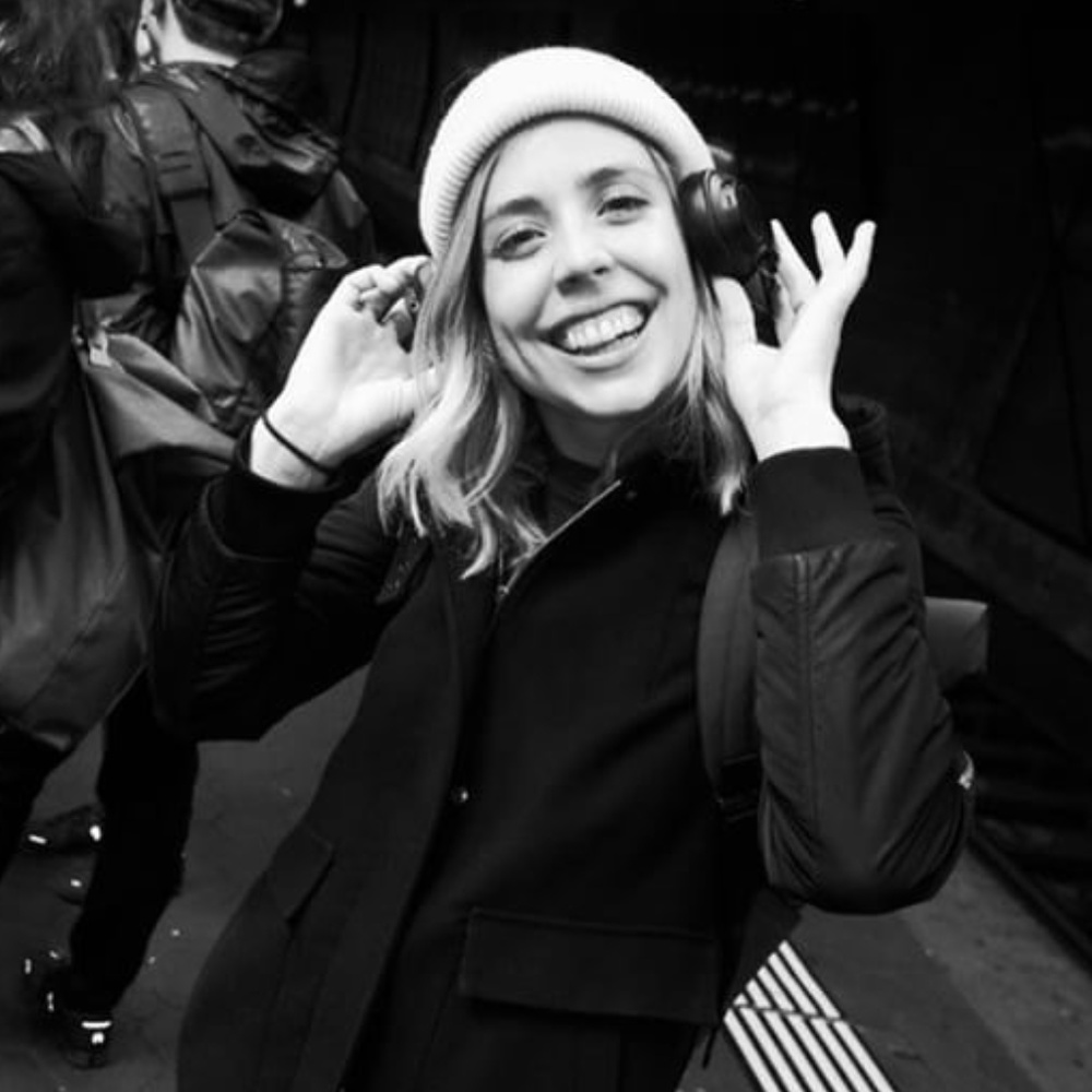 Meet your Posher, Olivia